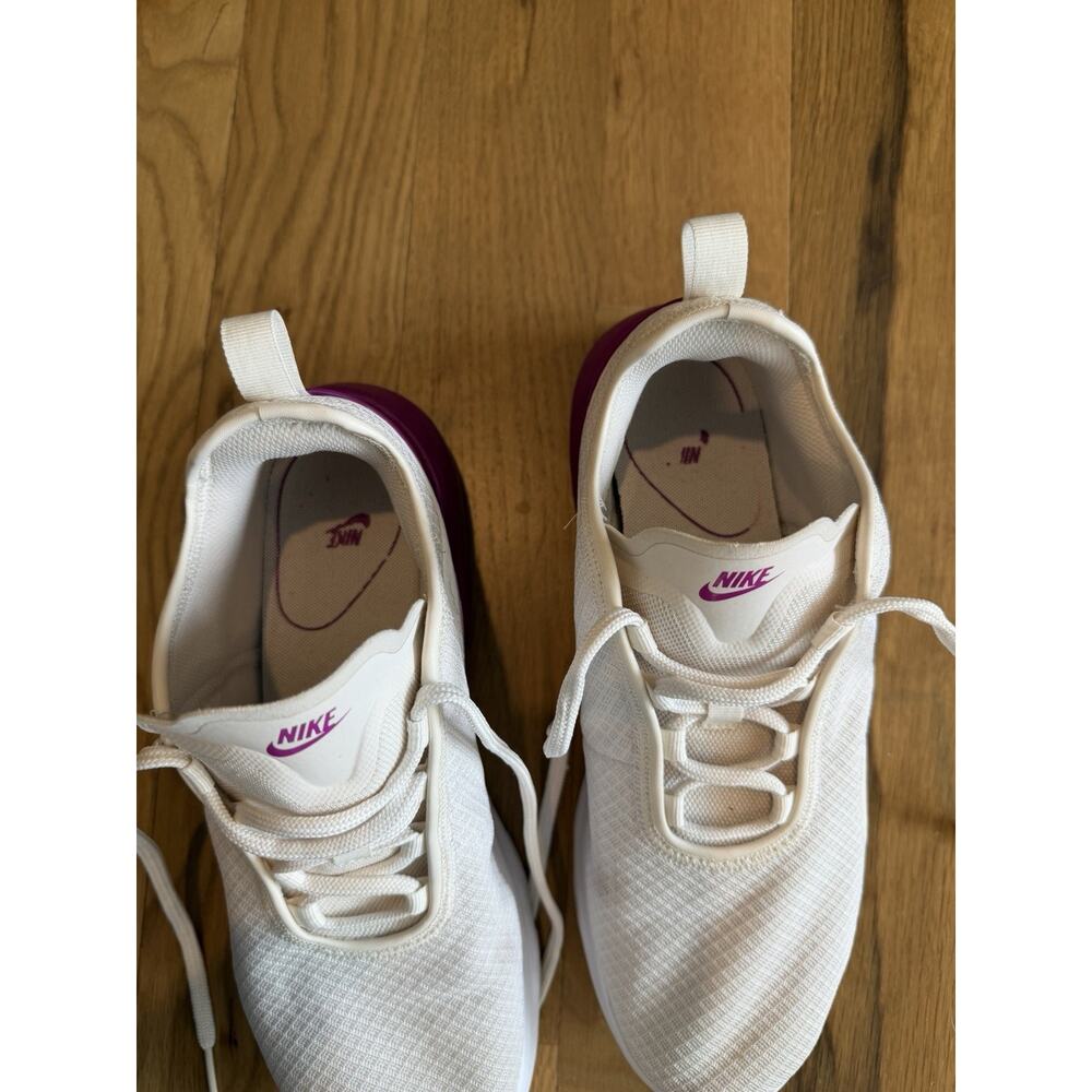 Nike Womens Air Max Motion 2 Running Shoes White AO0352-006 Mesh Lace Up Size 10 - Picture 8 of 10